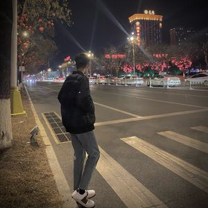 被舌头伸进去高潮过程
